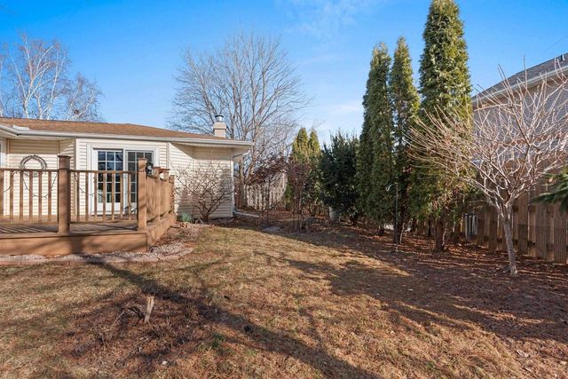 1831 S MAYFAIR DRIVE, Appleton, WI 54914