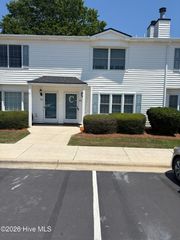 1115 Grovemont Drive H2, Greenville, NC 27834