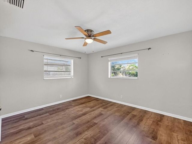 1632 NE 33rd Street, Oakland Park, FL 33334