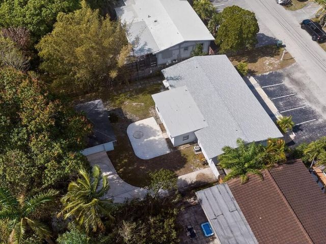 1632 NE 33rd Street, Oakland Park, FL 33334