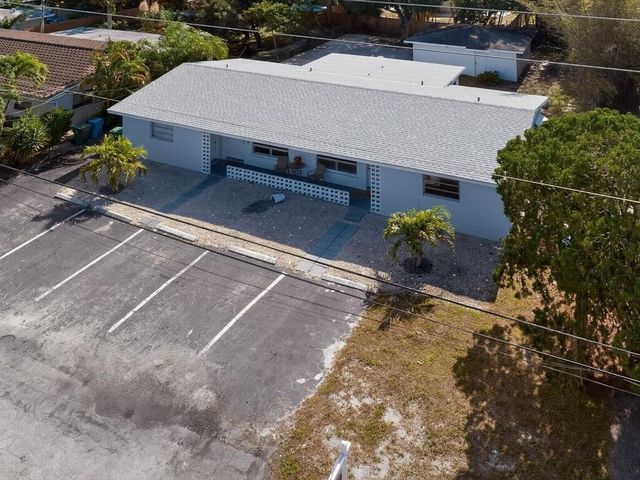 1632 NE 33rd Street, Oakland Park, FL 33334