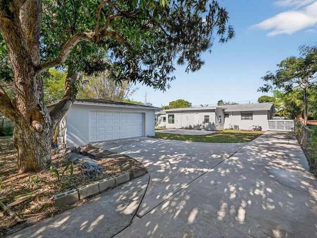 1632 NE 33rd Street, Oakland Park, FL 33334