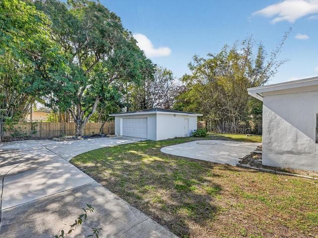1632 NE 33rd Street, Oakland Park, FL 33334