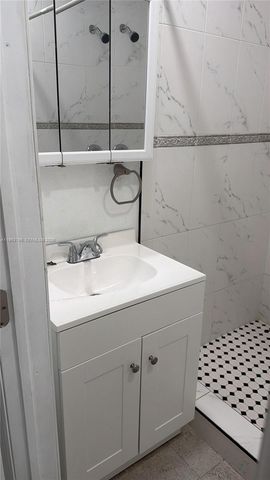 5245 NW 192nd Ln 1, Miami Gardens, FL 33055