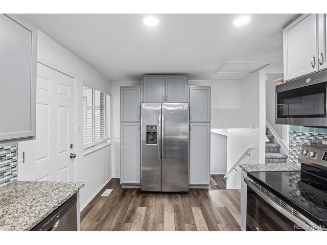 1635 Hartley Ct, Longmont, CO 80501