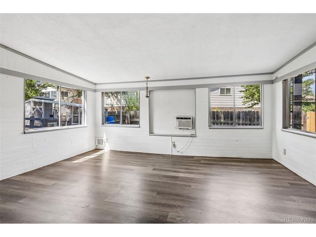 1635 Hartley Ct, Longmont, CO 80501