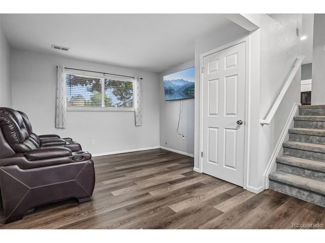 1635 Hartley Ct, Longmont, CO 80501