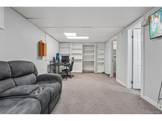 1635 Hartley Ct, Longmont, CO 80501