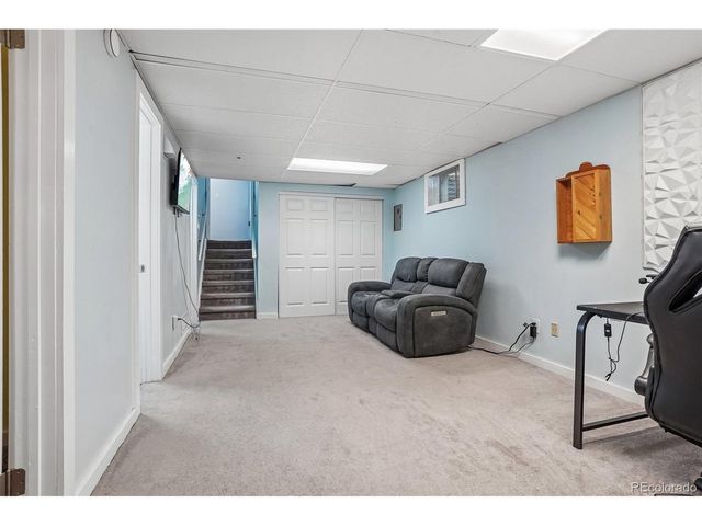 1635 Hartley Ct, Longmont, CO 80501