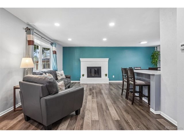 1635 Hartley Ct, Longmont, CO 80501