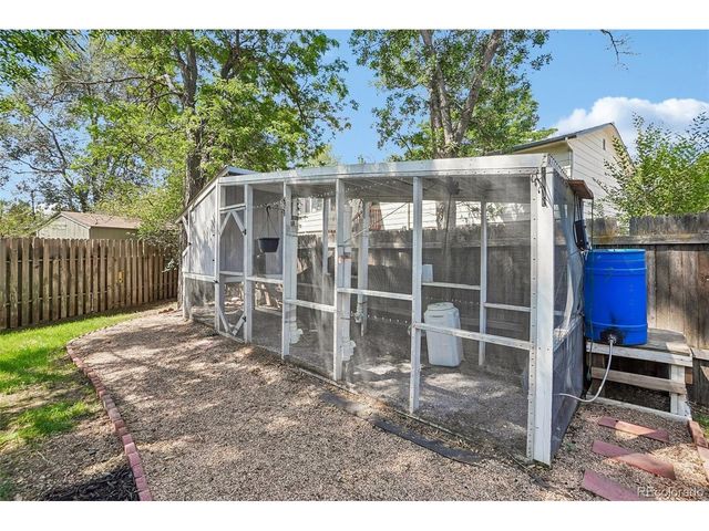 1635 Hartley Ct, Longmont, CO 80501