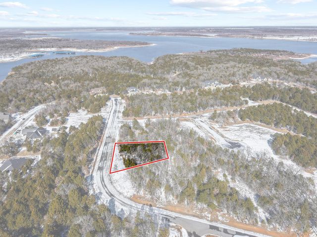 130 Whispering Pine Drive, Gordonville, TX 76245