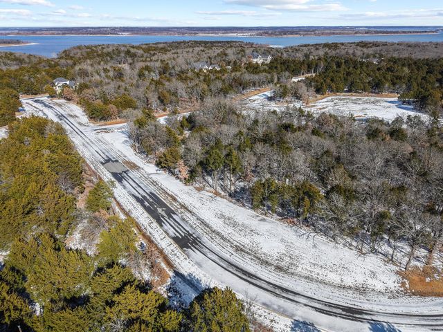 130 Whispering Pine Drive, Gordonville, TX 76245