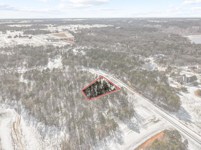 130 Whispering Pine Drive, Gordonville, TX 76245