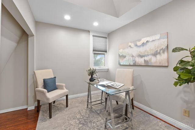 3922 Grove Avenue, Cincinnati, OH 45212