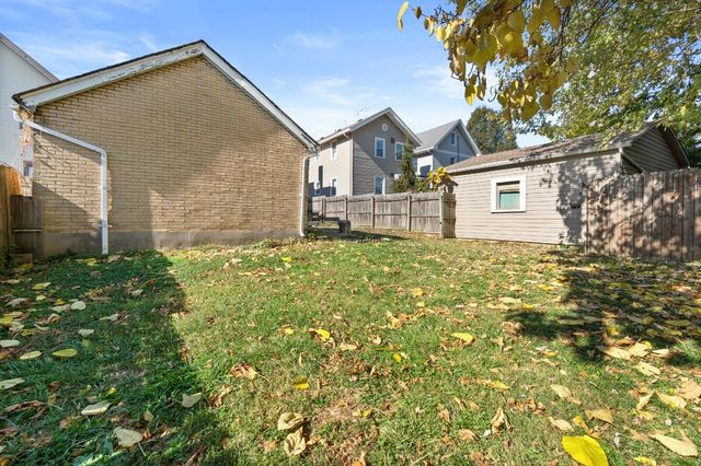 3922 Grove Avenue, Cincinnati, OH 45212