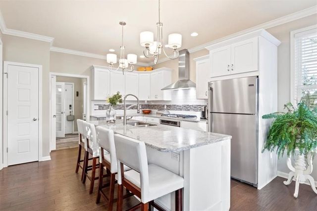 27 Threadleaf Lane, Penfield, NY 14526