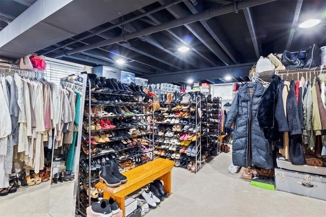 27 Threadleaf Lane, Penfield, NY 14526