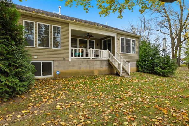 27 Threadleaf Lane, Penfield, NY 14526