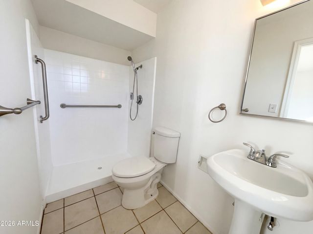 3615 W AUGUSTA Avenue, Phoenix, AZ 85051