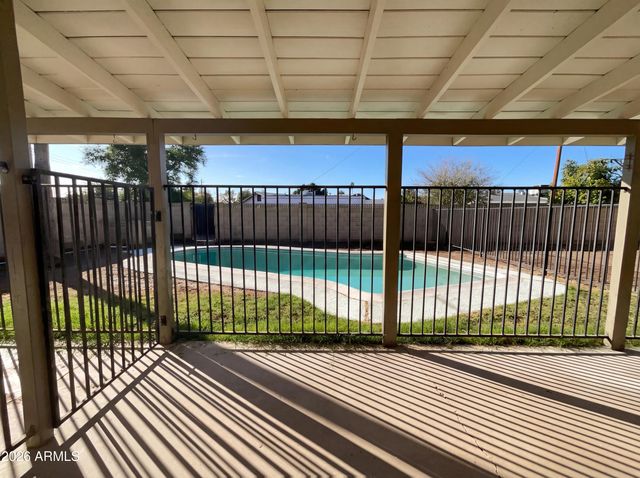 3615 W AUGUSTA Avenue, Phoenix, AZ 85051