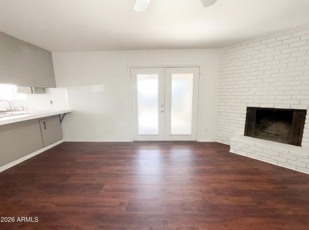 Image 21 of property listing at 3615 W AUGUSTA Avenue, Phoenix, AZ 85051