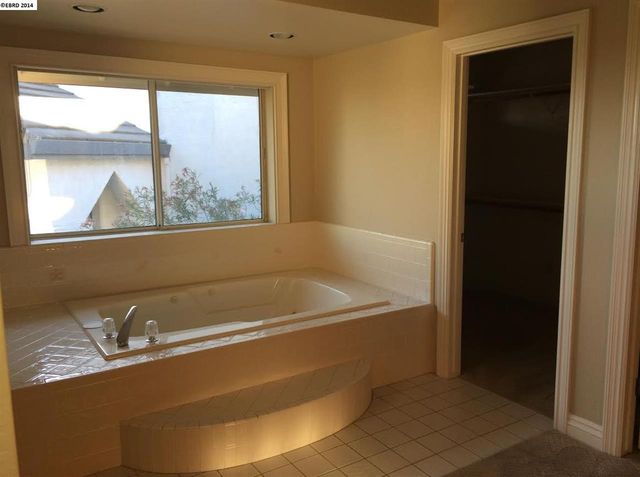 5650 EDGEVIEW DR, Discovery Bay, CA 94505