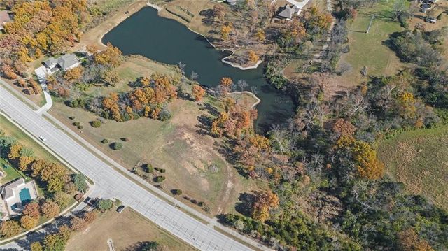 4001 S 20th Street, Leavenworth, KS 66048