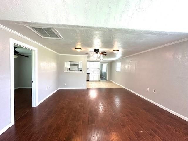 17884 Crystalwood Ct, New Caney, TX 77357