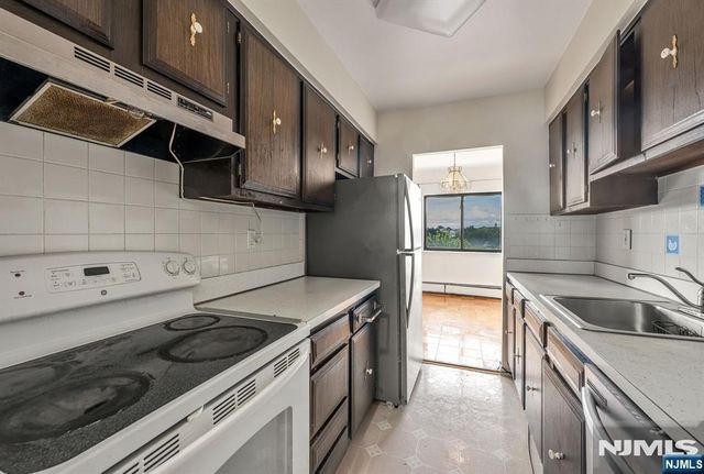 44 S Main Street 6J, Lodi, NJ 07644