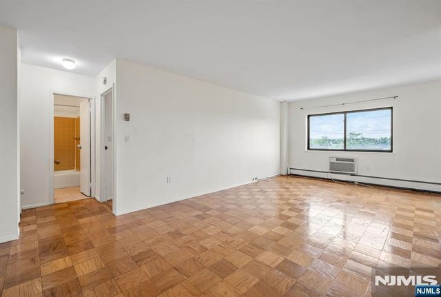 44 S Main Street 6J, Lodi, NJ 07644