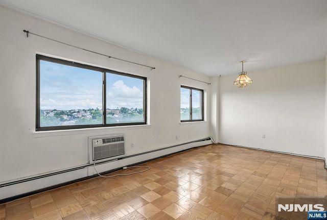 44 S Main Street 6J, Lodi, NJ 07644