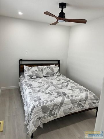 122 E Whiting St Unit B, South Padre Island, TX 78597