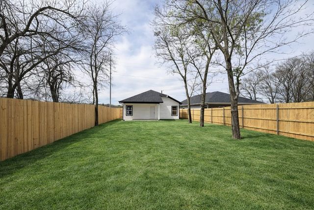 2609 Carver Street, Greenville, TX 75401