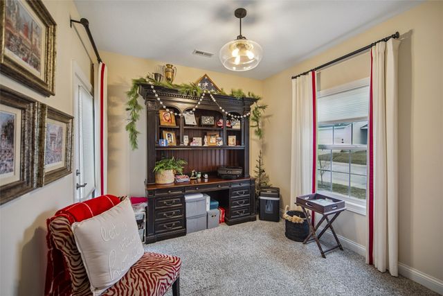 8922 Jean Louise Drive, West Des Moines, IA 50266