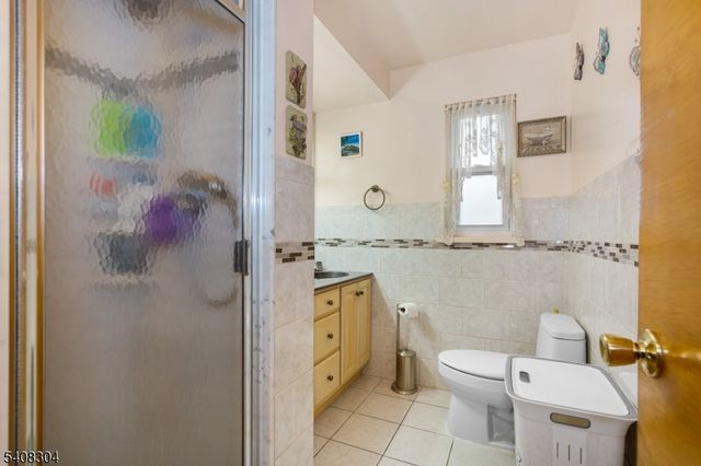 431 Blanchard Ter, Hackensack City, NJ 07601