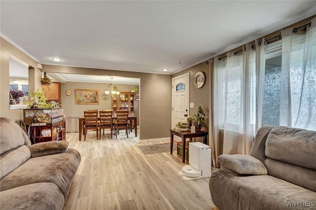 43 Starlite Avenue, Cheektowaga, NY 14227