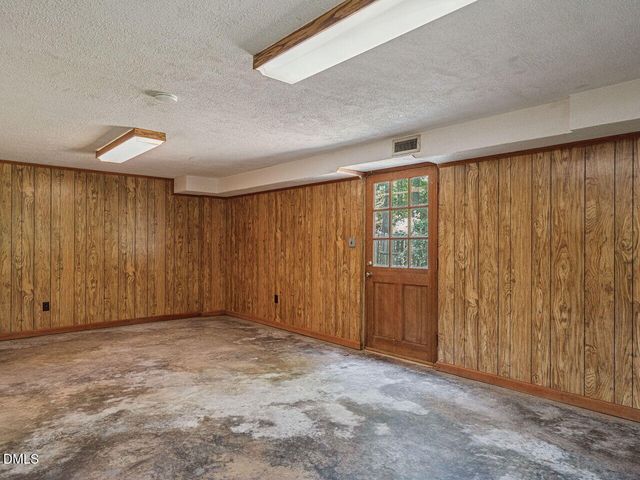 1701 Lord Ashley Drive, Sanford, NC 27330