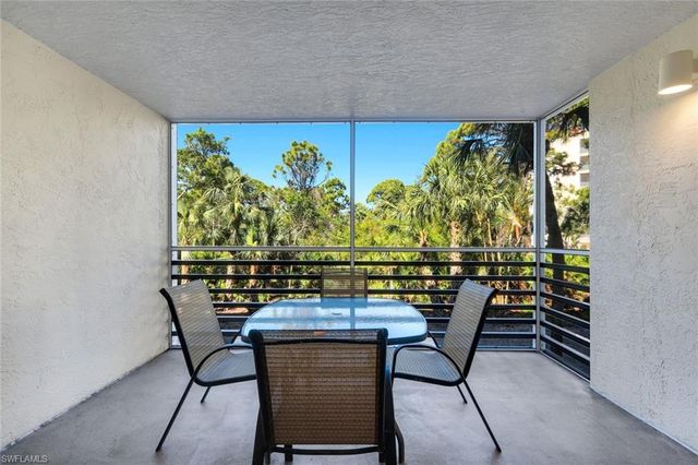 15161 Cedarwood LN 1205, Naples, FL 34110