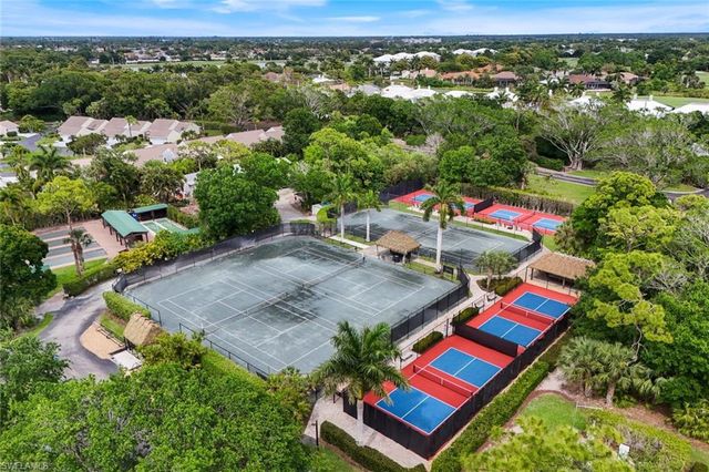 15161 Cedarwood LN 1205, Naples, FL 34110