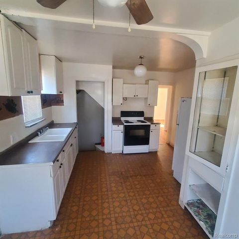 15834 Manning Street, Detroit, MI 48205