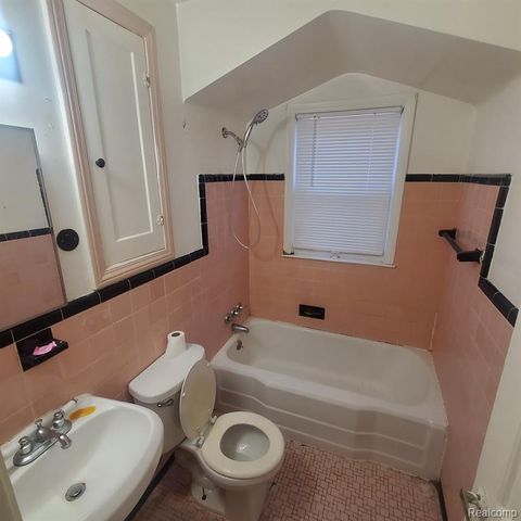 15834 Manning Street, Detroit, MI 48205