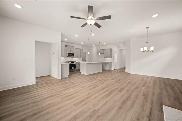 108 English Barn Way, Hiram, GA 30141