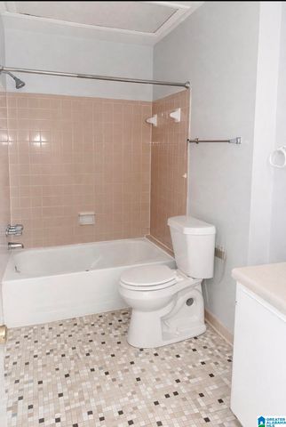 830 Beacon Pkwy E Apt C, Birmingham, AL 35209