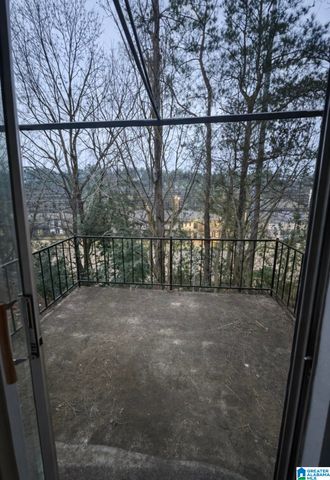 830 Beacon Pkwy E Apt C, Birmingham, AL 35209