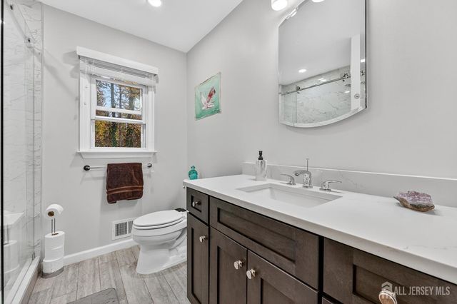 1008 Main Street, Fords, NJ 08863