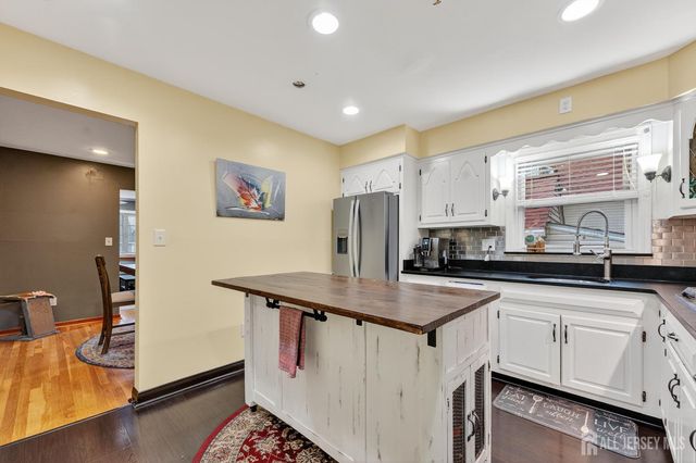 1008 Main Street, Fords, NJ 08863