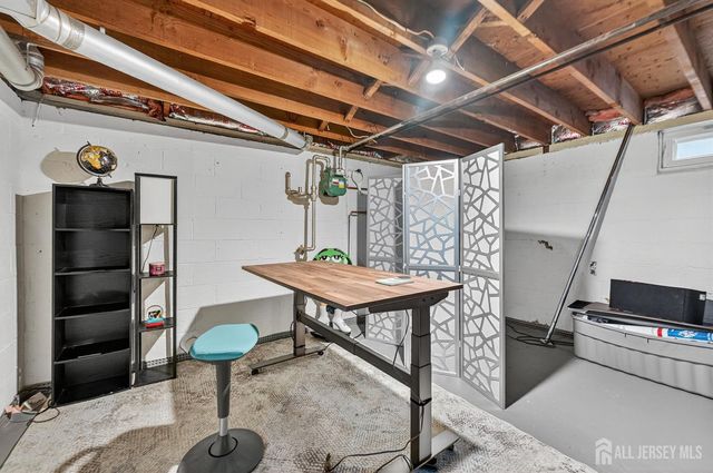 1008 Main Street, Fords, NJ 08863