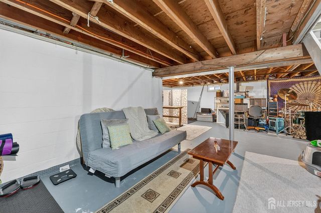 1008 Main Street, Fords, NJ 08863