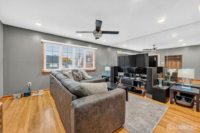 1008 Main Street, Fords, NJ 08863